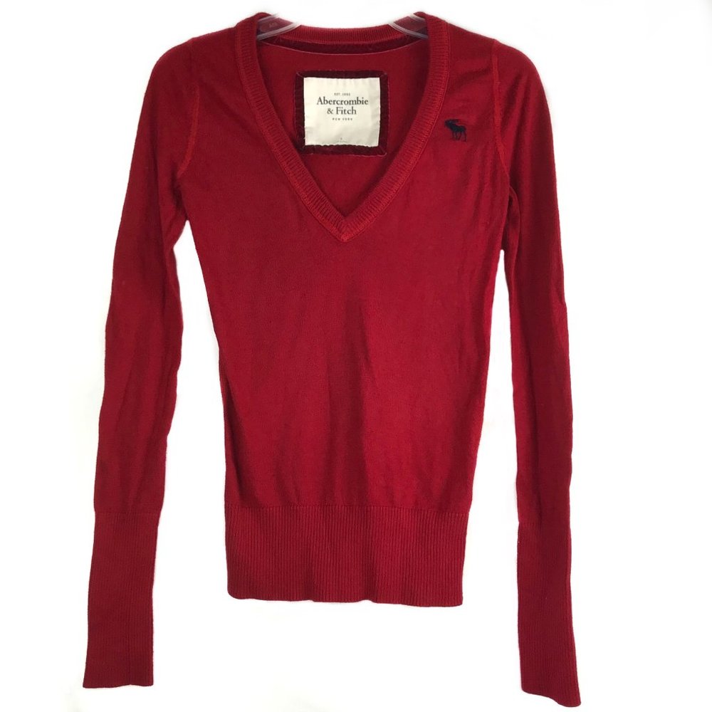 Abercrombie & Fitch red long sleeve V neck sweater